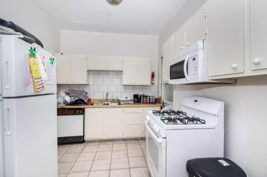 Guest House Near Dowtown Бостон Екстер'єр фото